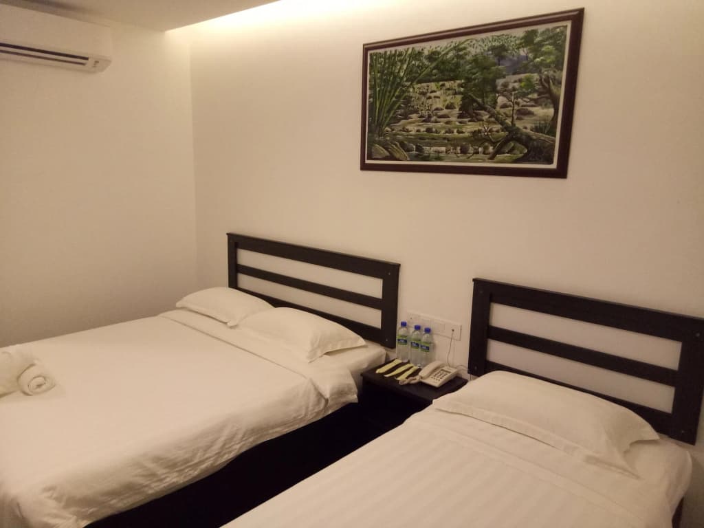 Hotel Sri Bernam - photo 4