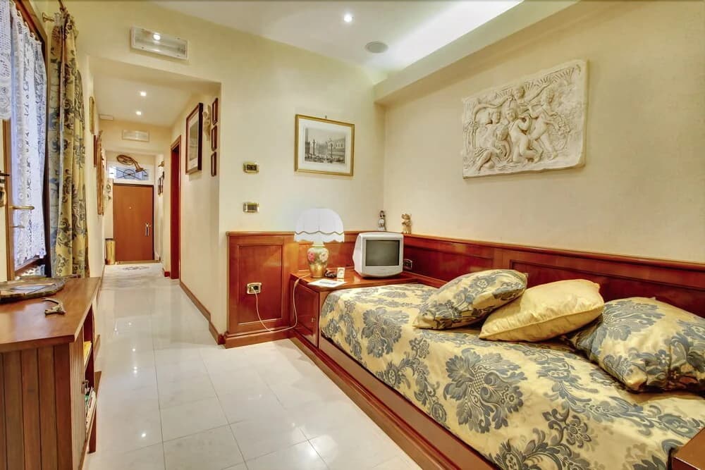 Regina Elena Apartment - photo 3