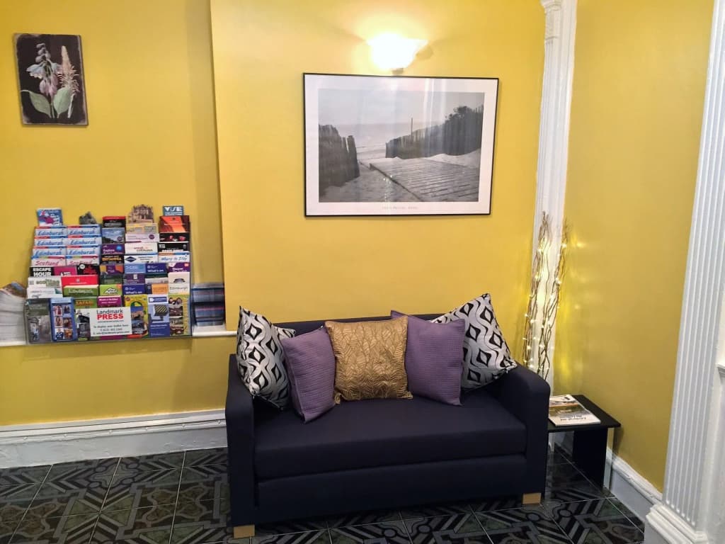 16 Pilrig Guest House - photo 11