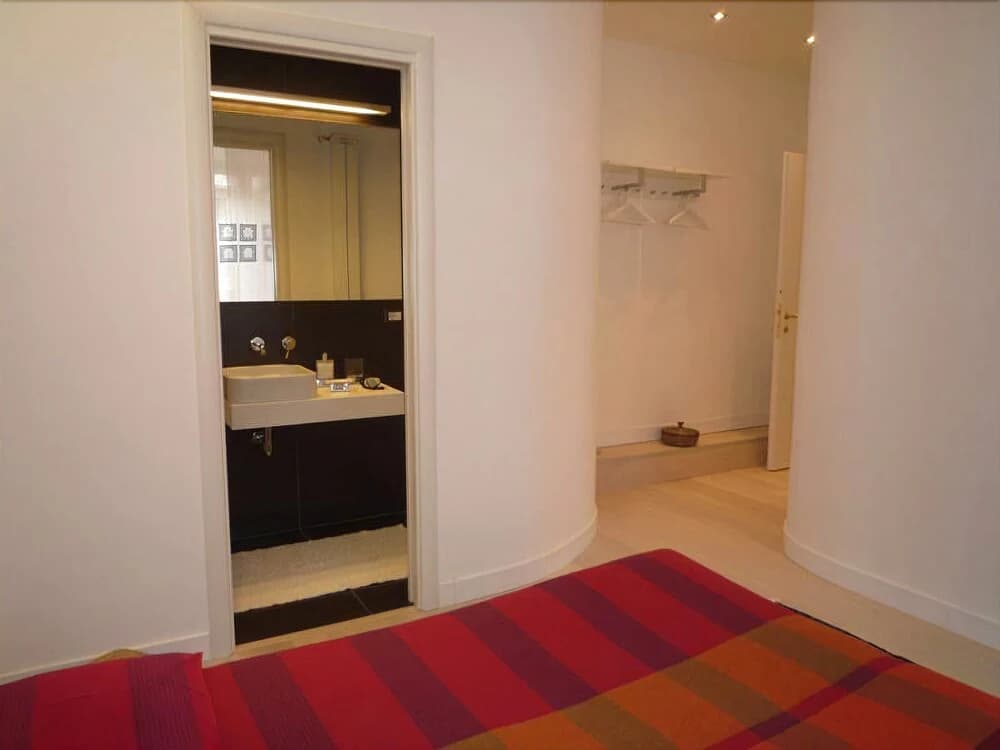 Center 2 Rooms - photo 2