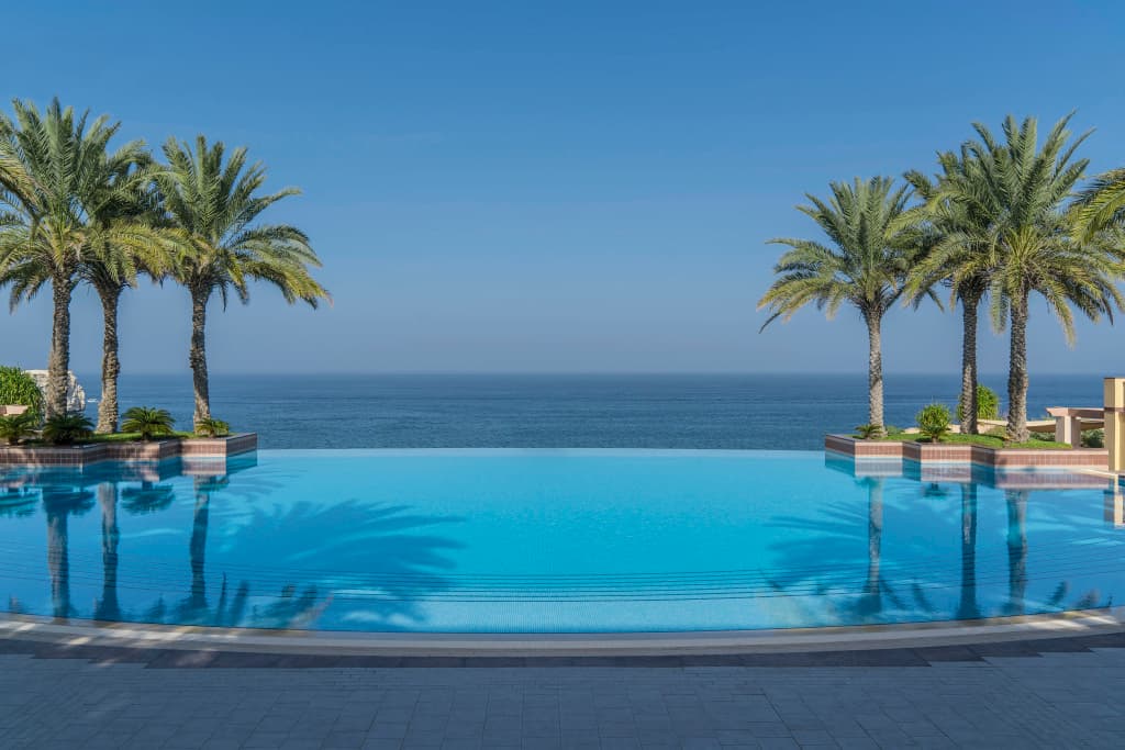 Al Husn Muscat Hotel - photo 13