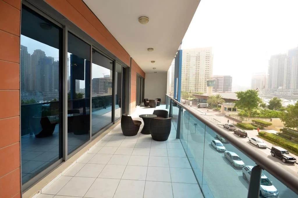 Azure Residences by Hometown Holiday Homes - photo 6