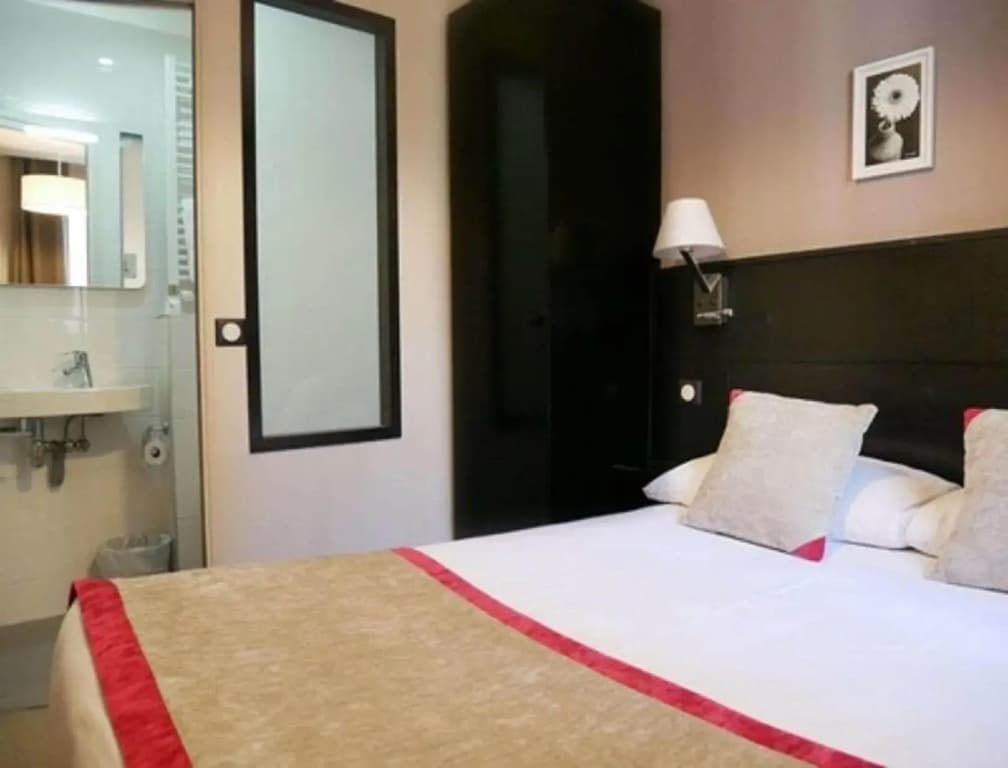Hotel Bonsejour Montmartre - photo 24