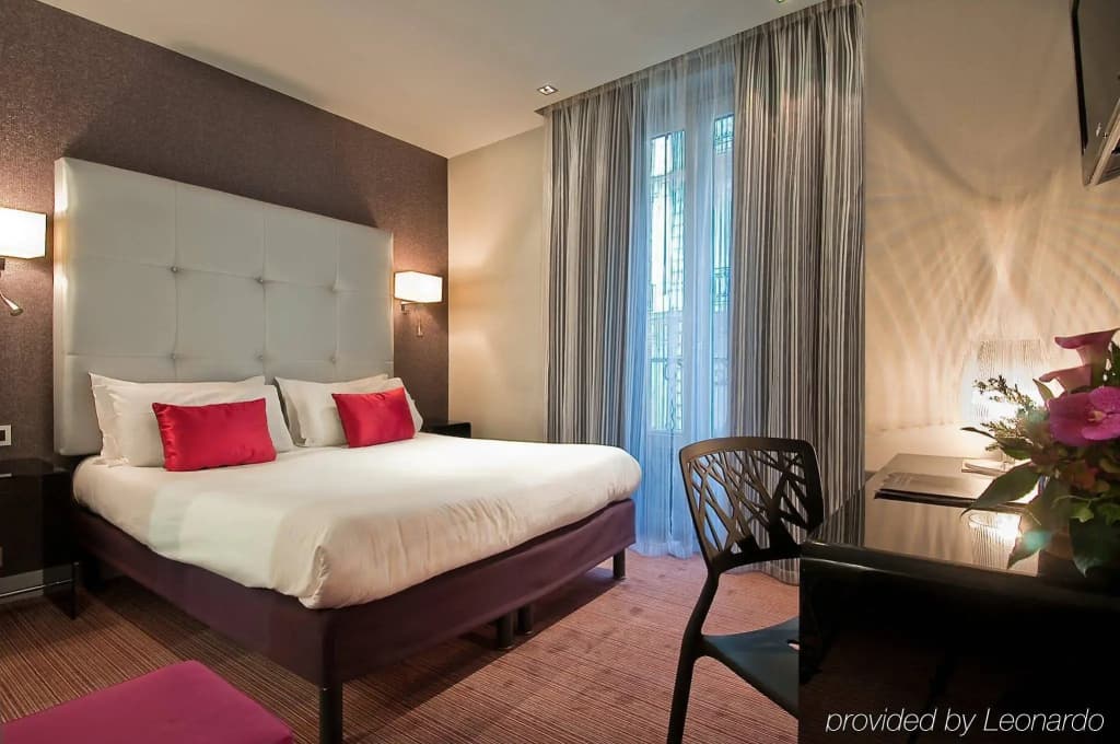 Hotel Opera Marigny - photo 4