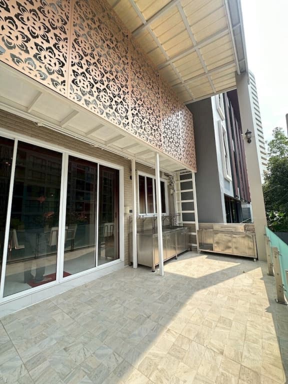Residence at 49 - photo 12