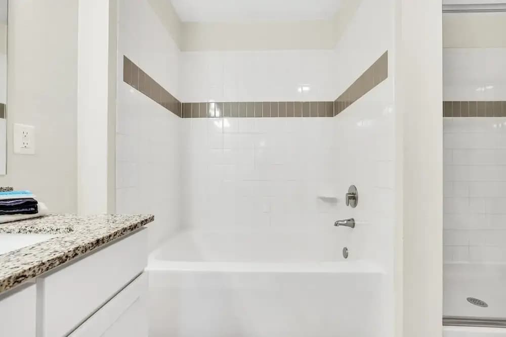Stylish and New! 3br, Steps fr. Universal Drive - photo 9