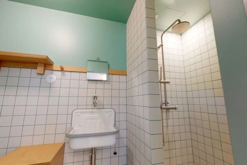 Joivy Delightful 1bed Studio w/ Shared Co-working - photo 9