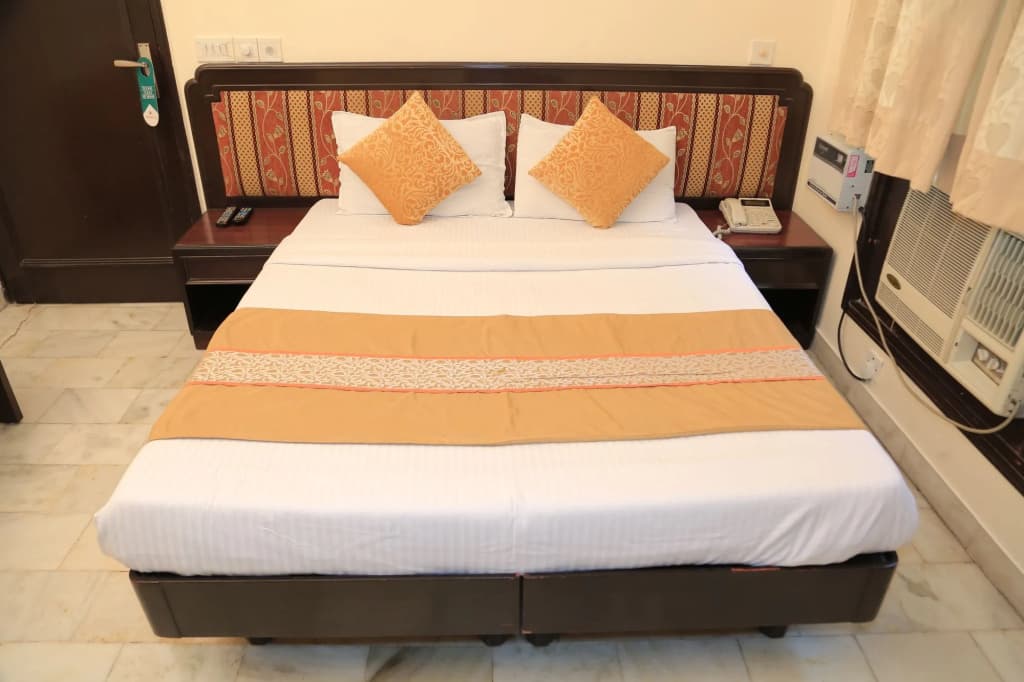 Hotel Sundeep Inn - photo 4