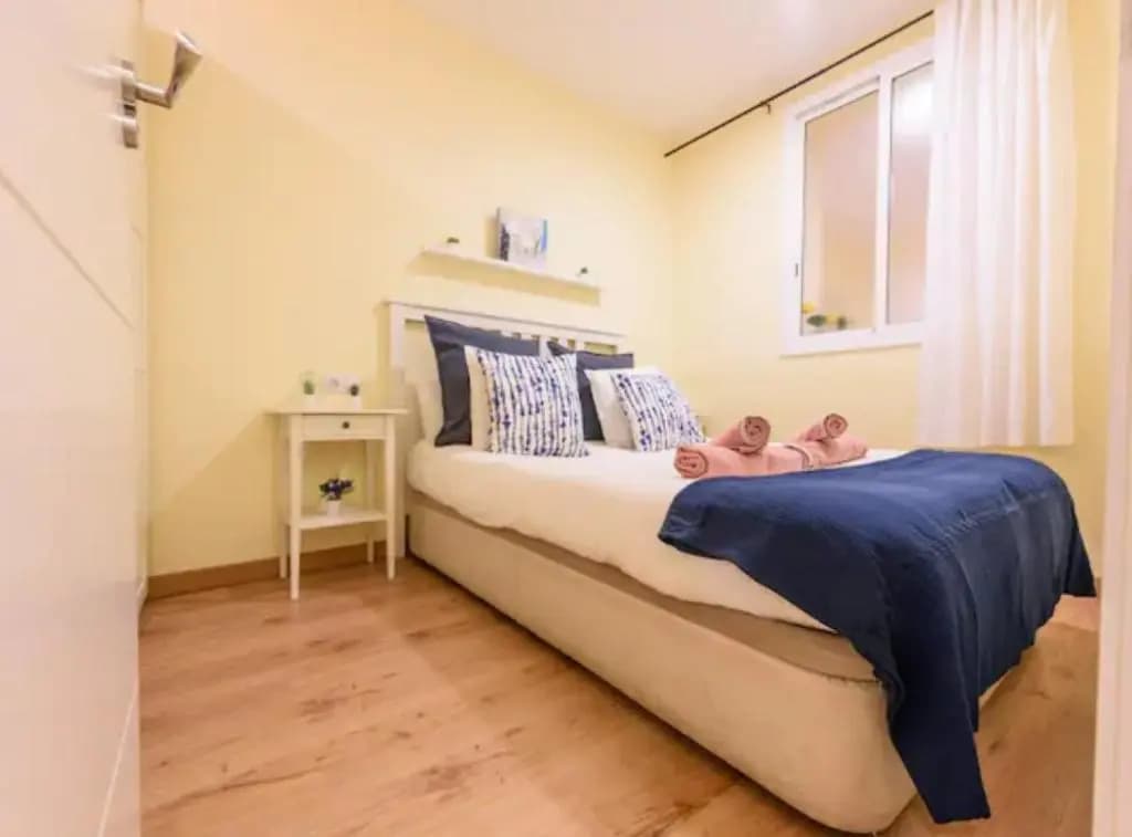 RamblasRentals Chic & Spacious Flat Pool Table 15M Ramblas - Parking - Wifi - photo 3