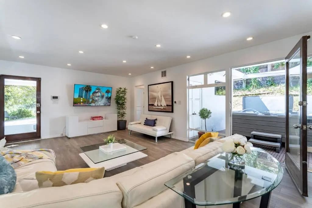 Multiview Manor - photo 1
