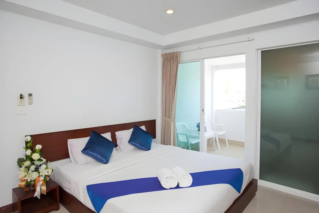 Nouveau Guesthouse - photo 2