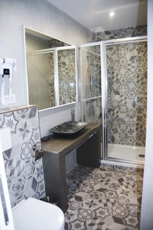 Bourgogne - Your Home in Paris - photo 14
