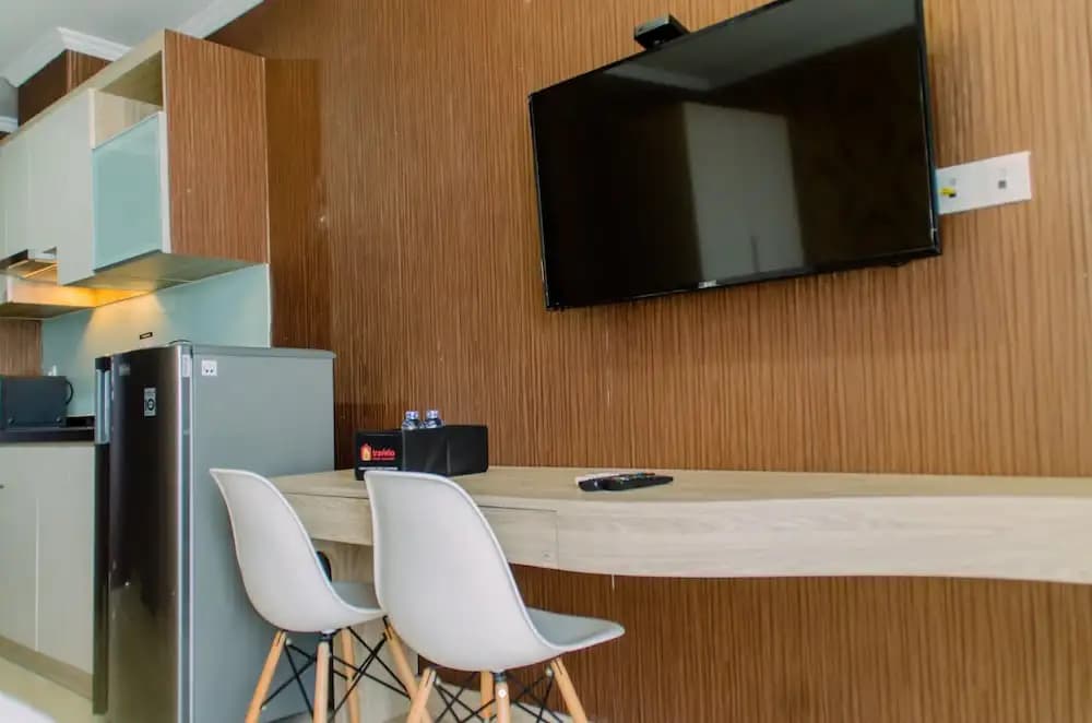 Comfortable Studio @ Menteng Park Apartment - photo 6
