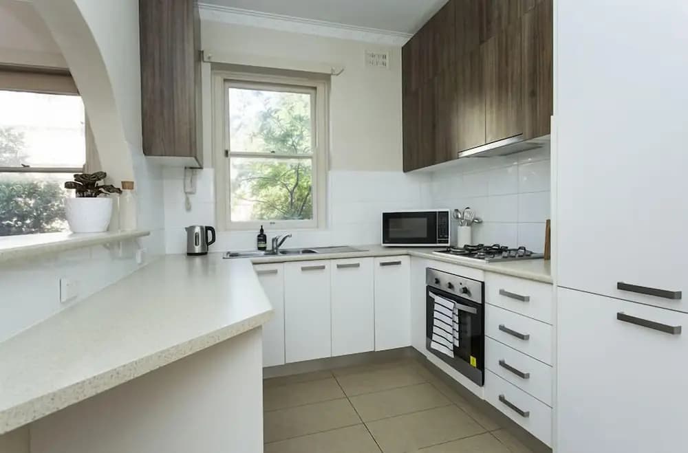 Bright Beachside Curlewis Apartment - photo 11