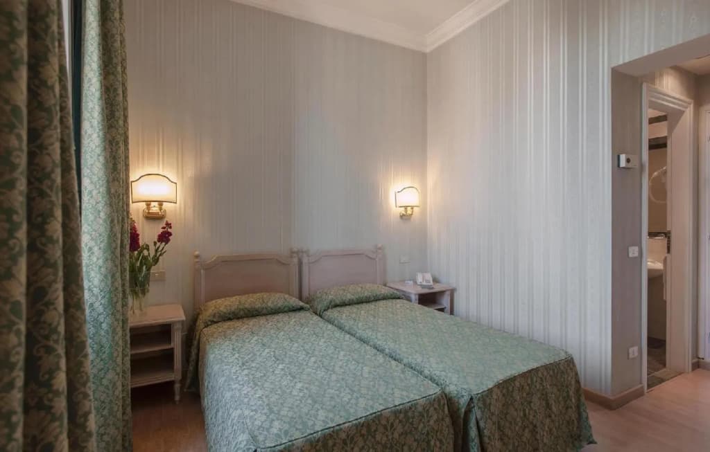Hotel Villa Torlonia - photo 5