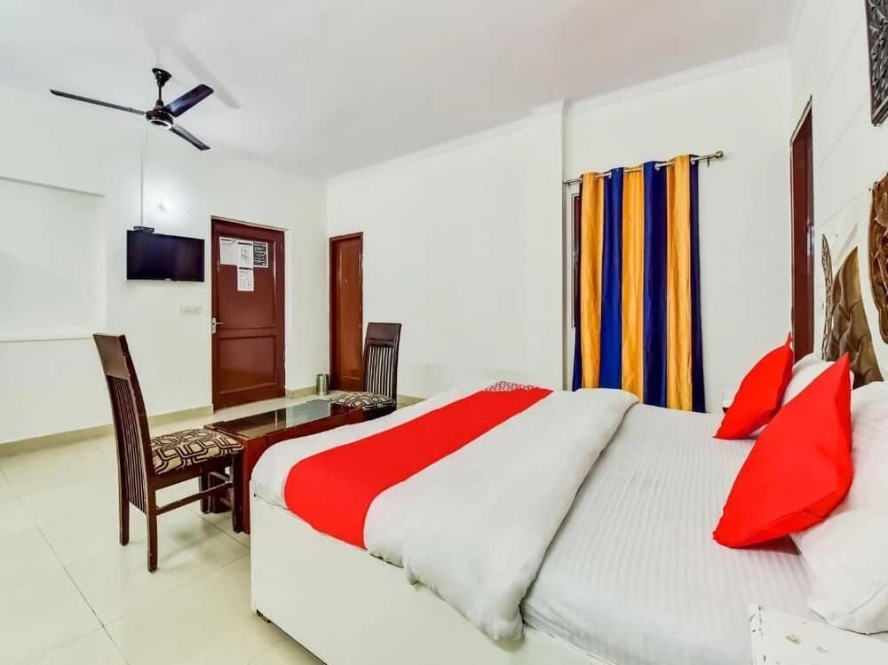 Hotel Red Stone - photo 4