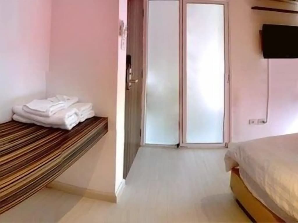 Nantra Ekkamai - photo 5