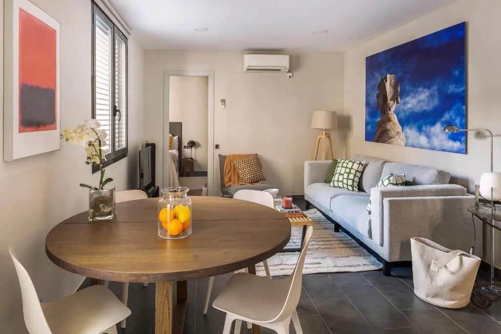 C211 Barcelona Apartments - photo 4