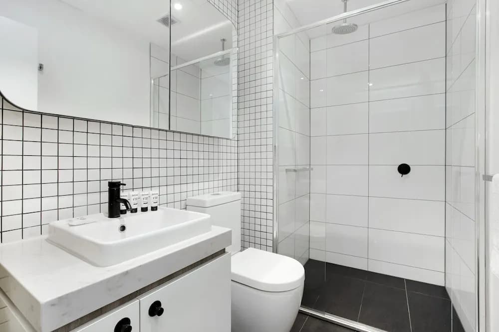 The Caulfield - photo 12