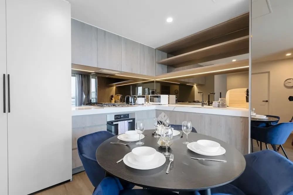Stylist 1bed1bath Apartment@west Melbourne - photo 9