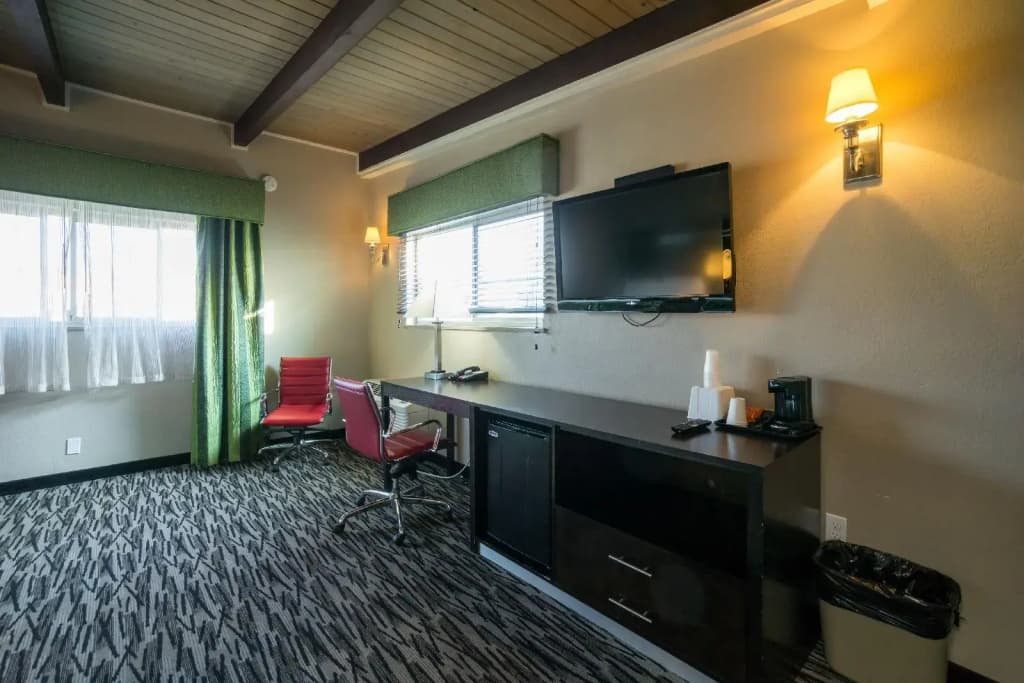 Motel Capri - photo 13