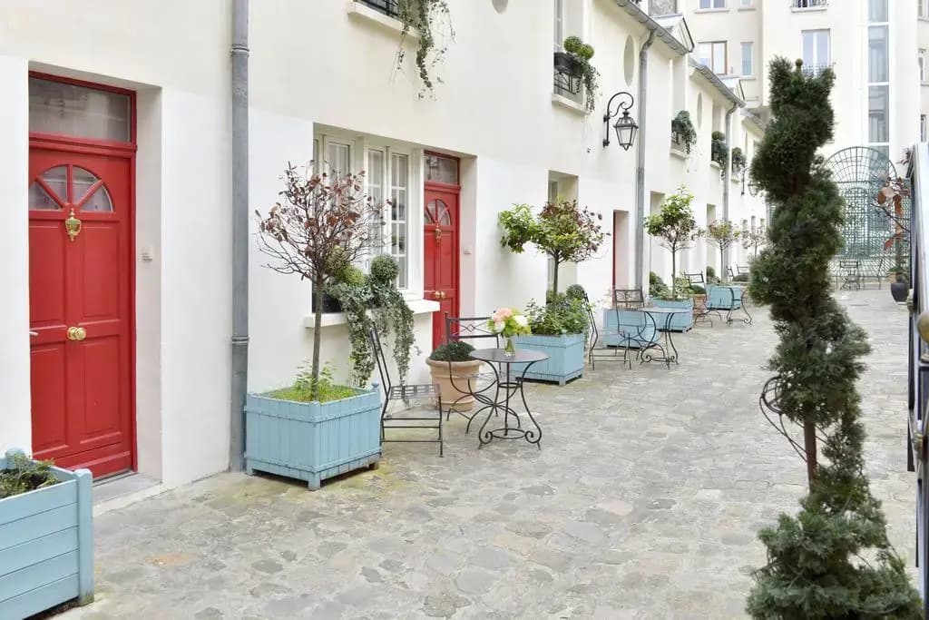 Hôtel Suites Unic Renoir Saint Germain - photo 1