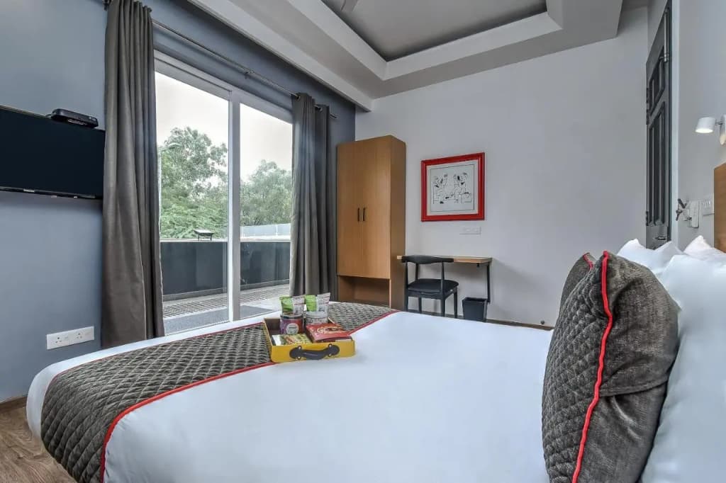 The Town House - photo 33