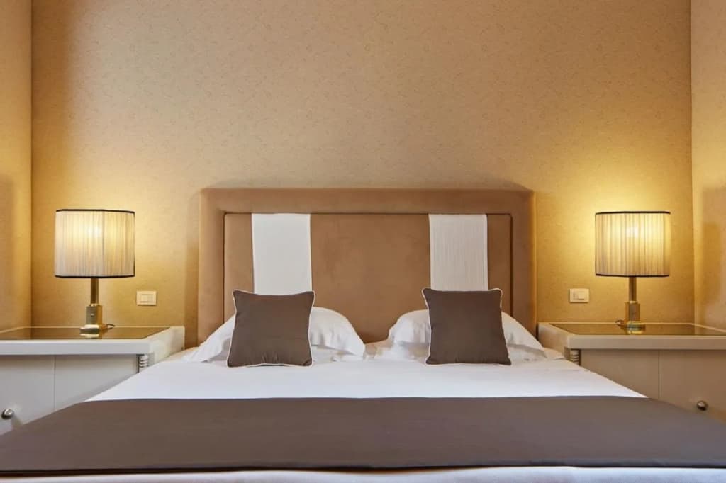 Hotel Regency - photo 4