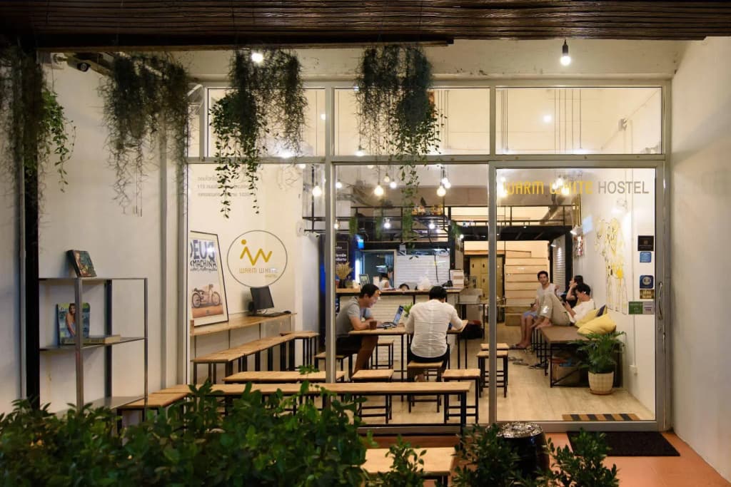Warm White Hostel - photo 2