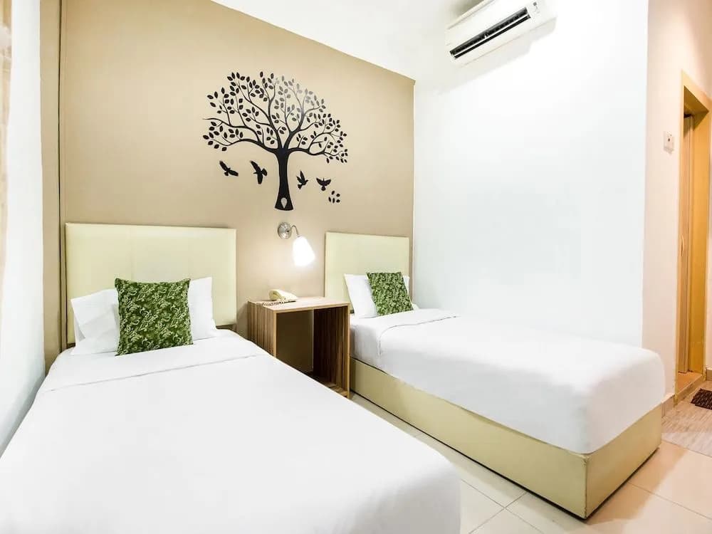 OYO 89618 Delegant Hotel - photo 2