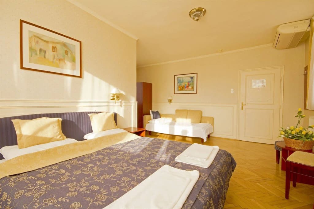 Alfa Art Hotel - photo 4