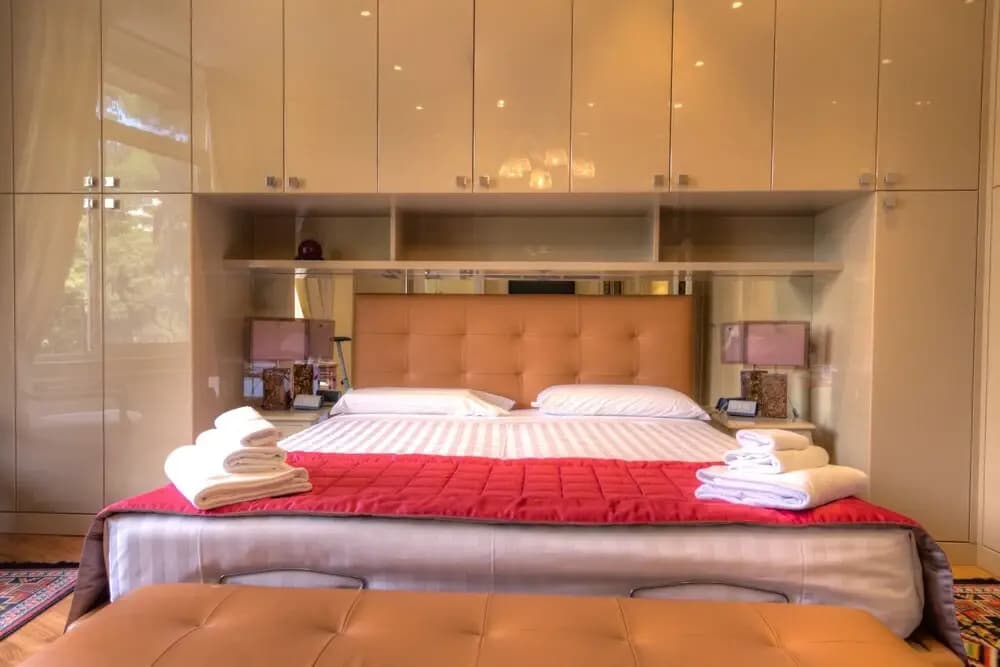 Spanish Steps Hills Apartment - photo 17