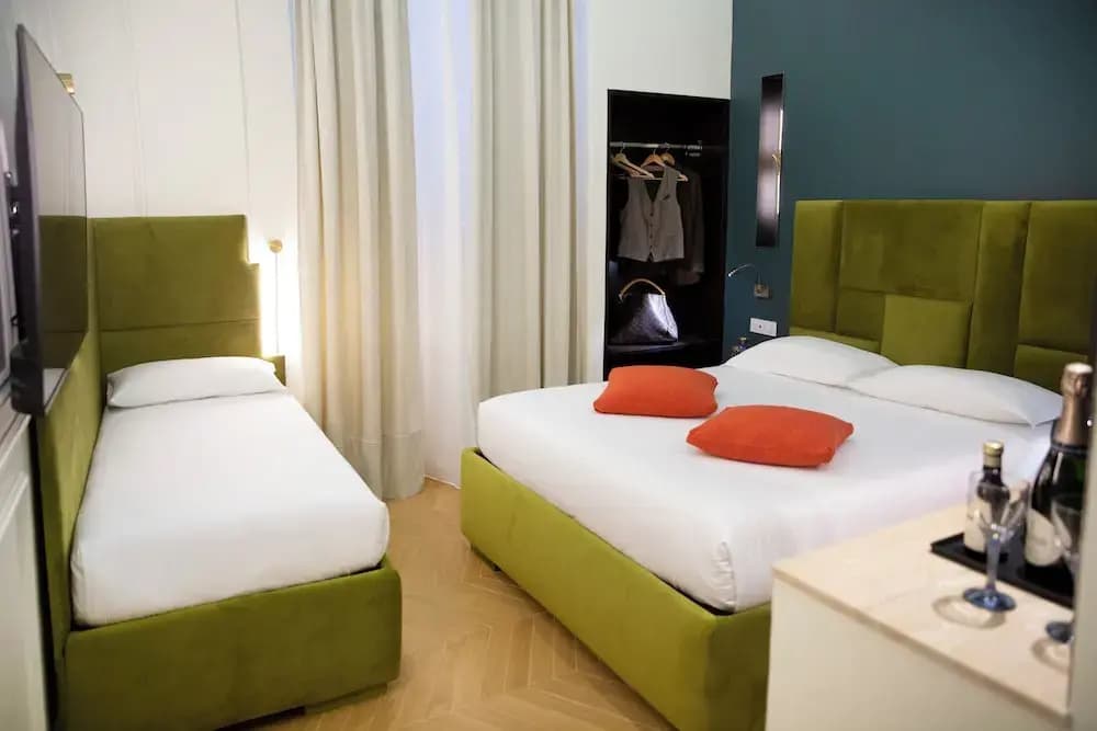 Unicum Trastevere Suites - photo 24