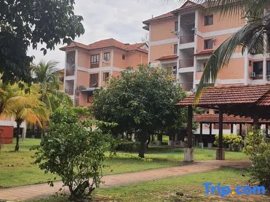 Rr Homestay D Awana Kijal - photo 1