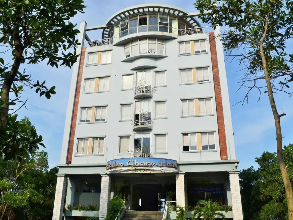 Hiddencharm hotel - photo 1