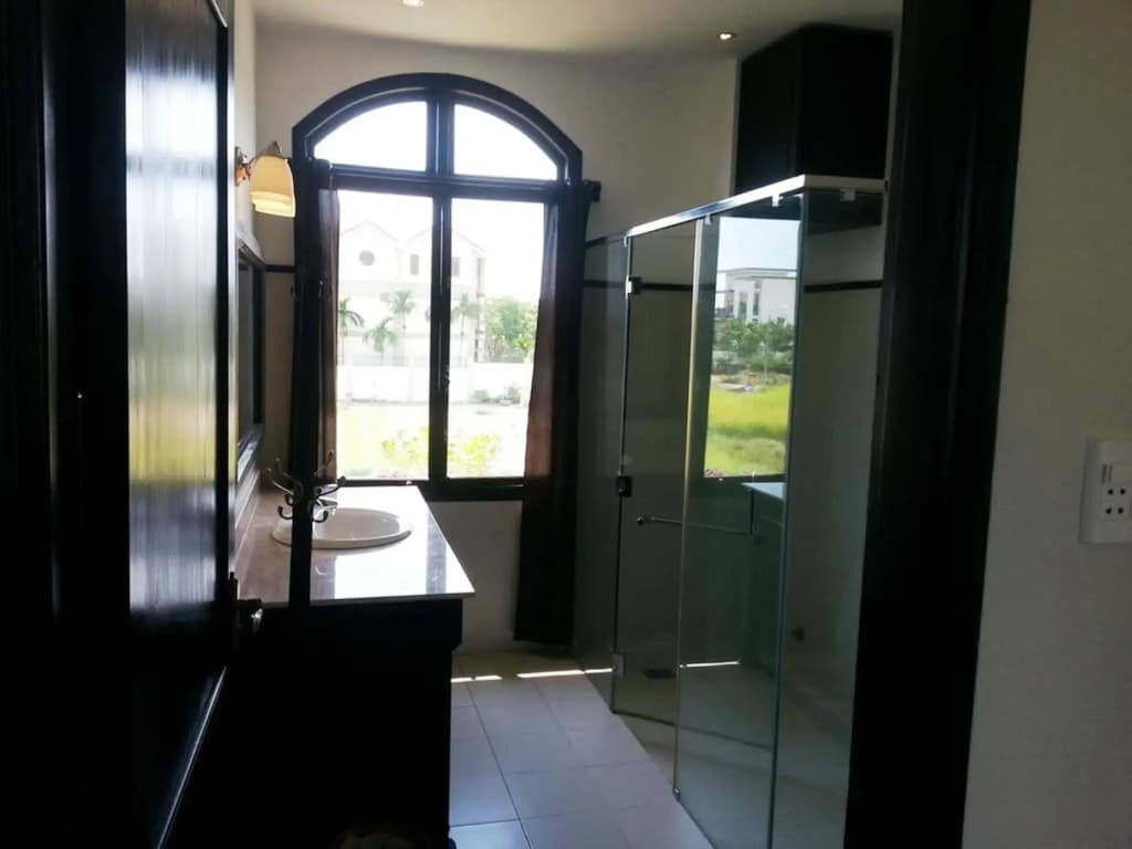 Hamilton Oceanview Villa - photo 8