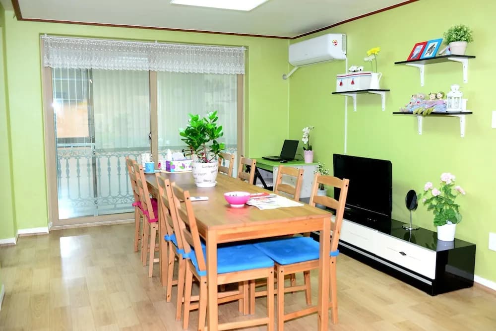 My Little Guesthouse - Hostel - photo 14
