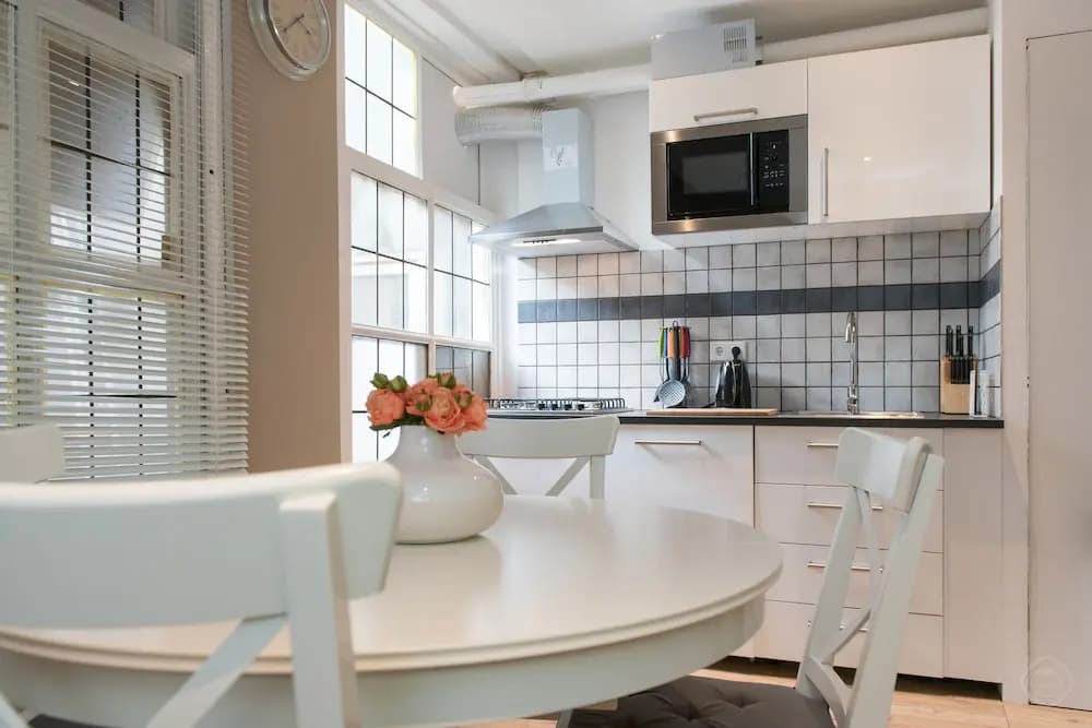 Plaza Centre Apartment - photo 12