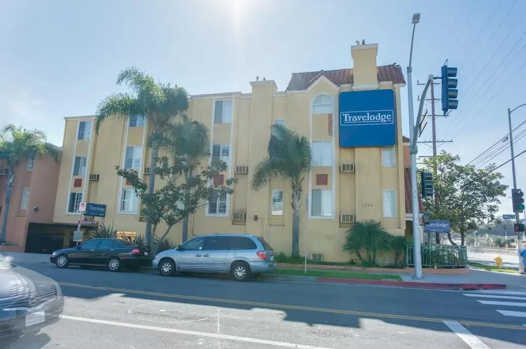 Travelodge Inn & Suites by Wyndham Gardena CA - photo 10