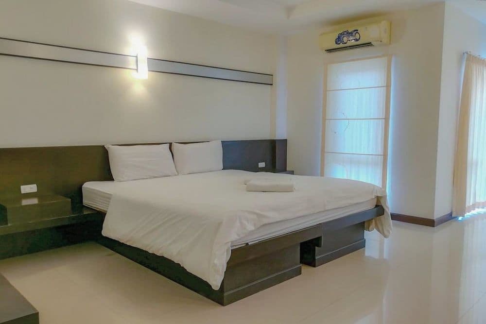 KM House - photo 16
