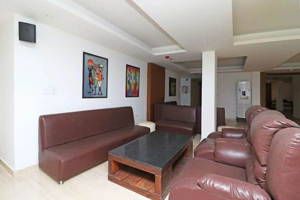 OYO 10327 The K Hotel - photo 12