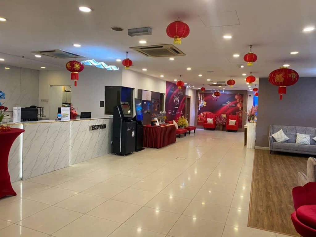 Cempaka Apartment Hotel - photo 12