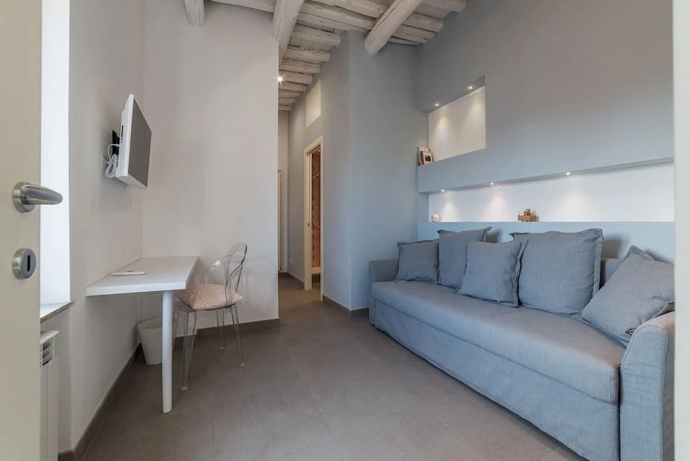 Piazza Navona Panoramic Penthouse - photo 6
