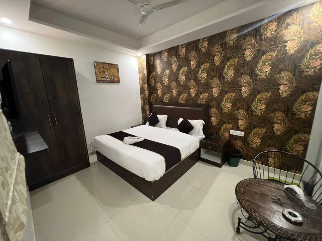 Ssd Plaza Hotel - photo 46