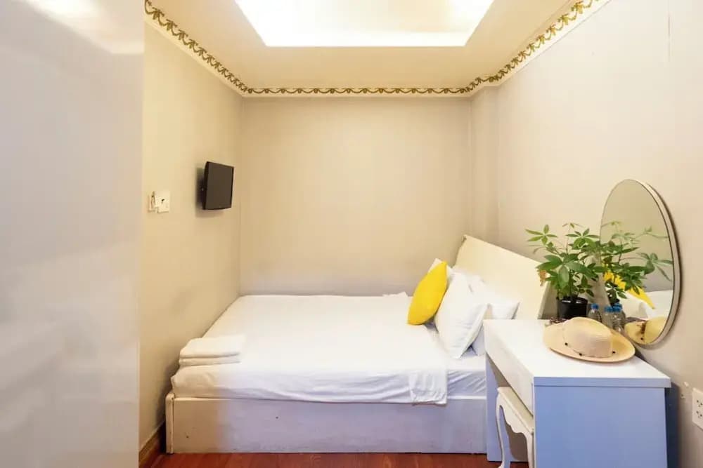 Crowne Bui Vien Hotel - photo 22