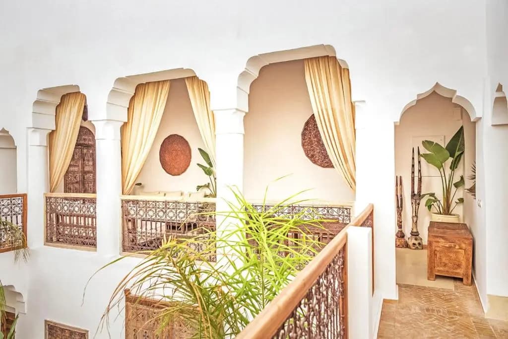 Marrakesh Villa Sleeps 14 with Pool - photo 12