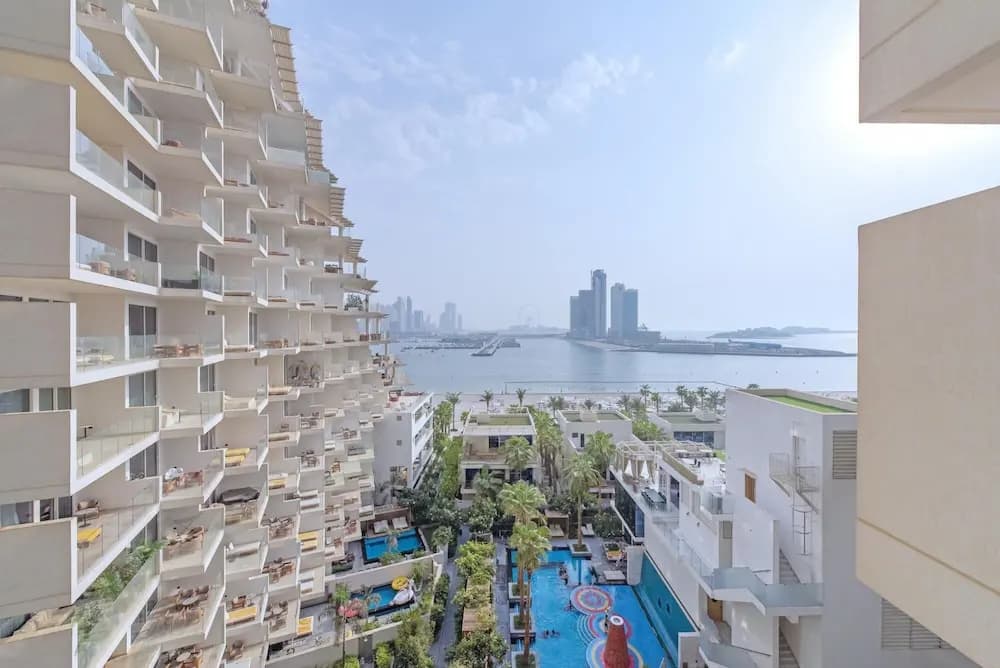 DXB - Five - 40706 - PJ - photo 14