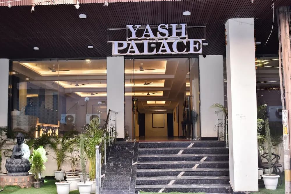 Hotel Yash Palace - photo 1