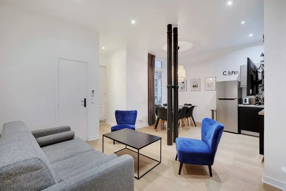 Elegant Apartment - 2bd/6p - Hotel de Ville - photo 9