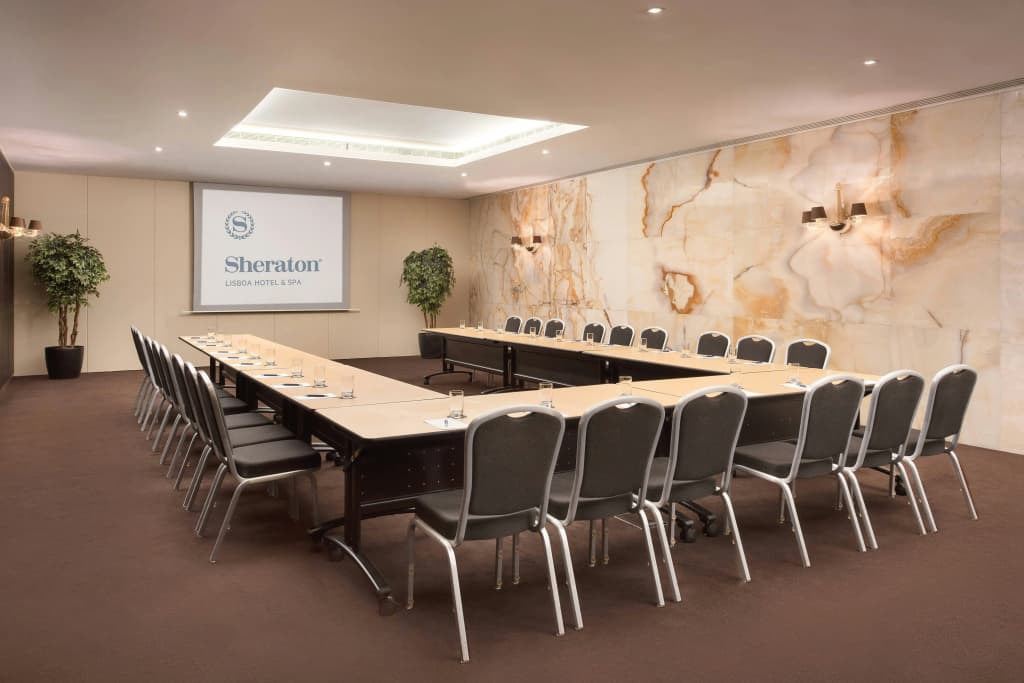 Sheraton Lisboa Hotel & Spa - photo 29